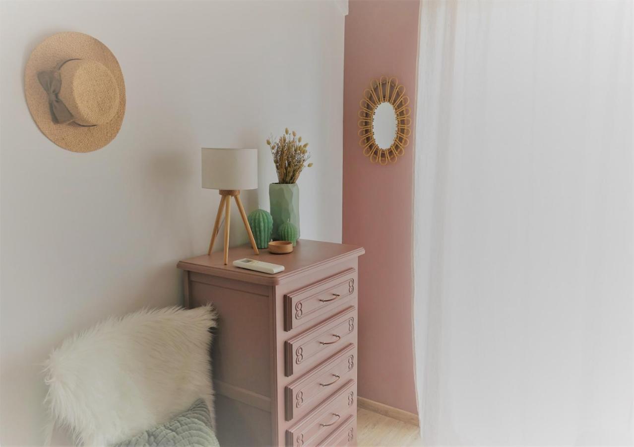 Appartement Hyper Centre, Plage A Pieds, 2 Chambres, 4 Personnes Châtelaillon-Plage Exterior foto